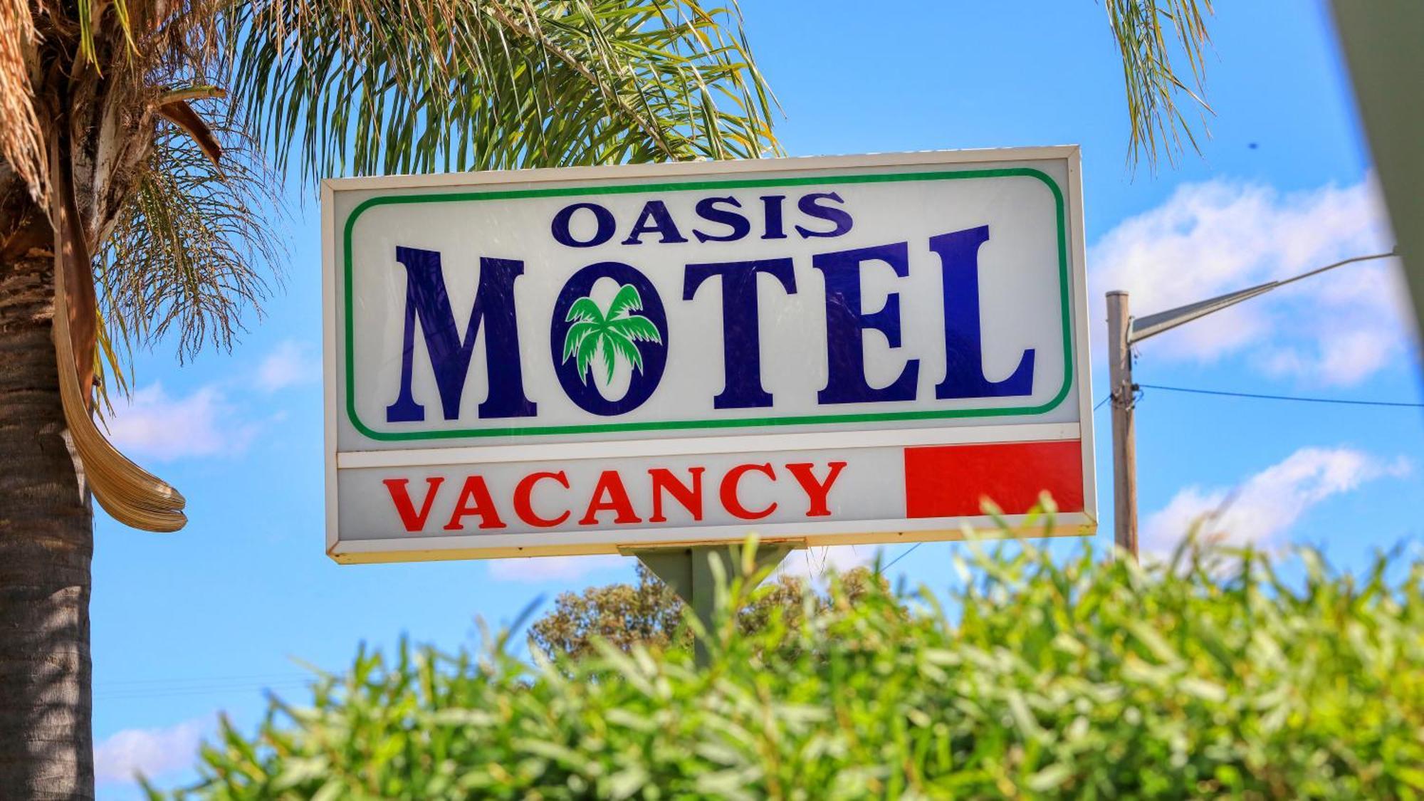 Oasis Motel Peak Hill Exteriör bild